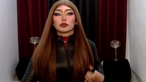 Snapshot of giaxxx01 chatting on February 2025 06:09:02 AM Gia X online show from February 2025 06:09:02 AM