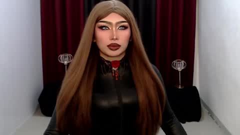 Snapshot of giaxxx01 chatting on February 2025 05:25:01 AM Gia X online show from February 2025 05:25:01 AM