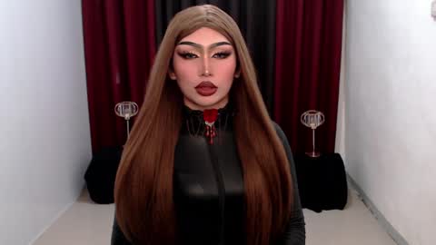 Snapshot of giaxxx01 chatting on February 2025 05:09:02 AM Gia X online show from February 2025 05:09:02 AM