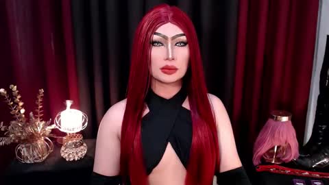 Snapshot of giaxxx01 chatting on September 2025 02:44:01 AM Gia X online show from September 2025 02:44:01 AM