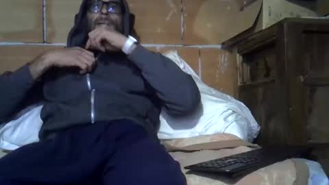 Corrado online show from December 2025 07:50:02 AM