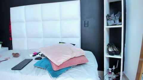 Snapshot of gigi_duran chatting on April 2026 04:37:02 PM Gigi online show from April 2026 04:37:02 PM