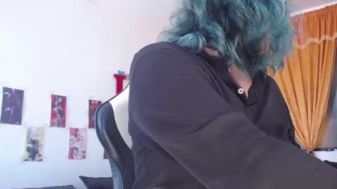 Snapshot of gigi_queens chatting on October 2025 03:23:02 PM gigi online show from October 2025 03:23:02 PM