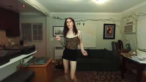 Snapshot of gigifromla chatting on December 2024 01:18:01 AM Gigi From LA online show from December 2024 01:18:01 AM