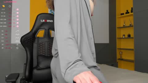 Snapshot of gigihadd chatting on December 2024 04:05:01 PM gigihadd online show from December 2024 04:05:01 PM