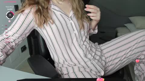 Snapshot of gigihadd chatting on February 2025 04:03:01 PM gigihadd online show from February 2025 04:03:01 PM