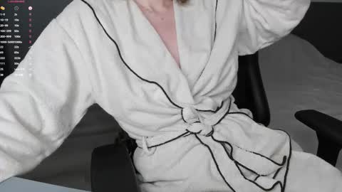 Snapshot of gigihadd chatting on November 2025 05:49:01 PM gigihadd online show from November 2025 05:49:01 PM