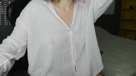 Snapshot of gigihadd chatting on December 2025 06:45:01 PM gigihadd online show from December 2025 06:45:01 PM