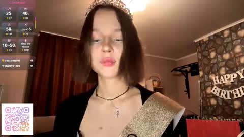 Molly online show from November 2025 07:58:02 PM