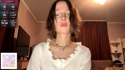 Molly online show from November 2025 07:25:01 PM