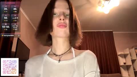 Molly online show from November 2025 07:54:01 PM