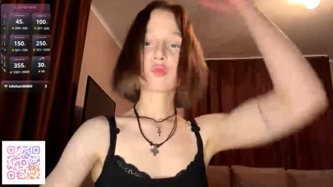 Molly online show from November 2025 07:30:02 PM