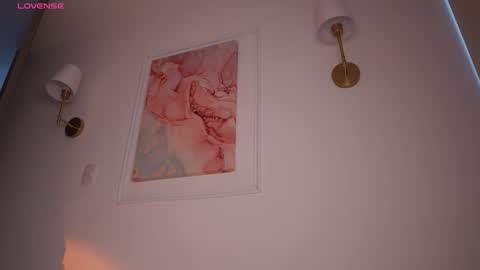 GIGI online show from September 2025 01:00:01 PM