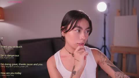 Snapshot of gigilee_ chatting on July 2026 12:42:01 PM GIGI online show from July 2026 12:42:01 PM