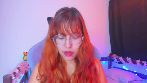 Snapshot of gigimooon chatting on November 2025 01:27:01 AM gigimooon online show from November 2025 01:27:01 AM