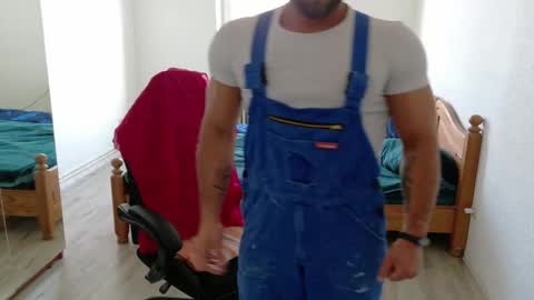 Snapshot of gigollo65 chatting on April 2026 02:13:02 PM Moki online show from April 2026 02:13:02 PM