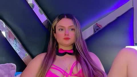 Giigii online show from March 2026 06:58:01 PM