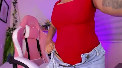 Snapshot of giisell chatting on April 2026 12:32:02 PM giisell online show from April 2026 12:32:02 PM