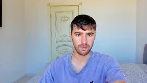 Snapshot of gilbertogonzales chatting on September 2025 06:59:01 AM gilbertogonzales online show from September 2025 06:59:01 AM