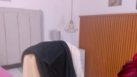 Snapshot of gimenalara chatting on December 2025 12:23:02 PM Gimena online show from December 2025 12:23:02 PM