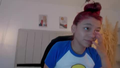 Snapshot of gimenalara chatting on January 2026 12:11:01 PM Gimena online show from January 2026 12:11:01 PM