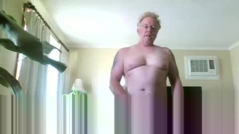 gimmmieoooo online show from January 2025 12:09:02 AM