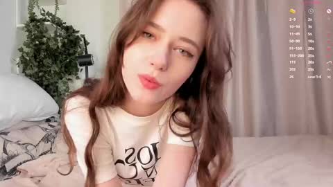 Snapshot of gina_vicious chatting on February 2025 08:20:02 PM Gina online show from February 2025 08:20:02 PM