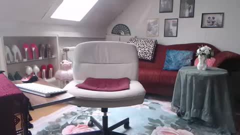 Snapshot of ginablondecam chatting on March 2026 12:55:02 PM Gina online show from March 2026 12:55:02 PM