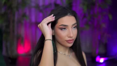 Gina online show from October 2025 08:26:01 PM