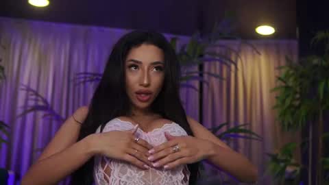 Gina online show from April 2026 07:55:01 PM