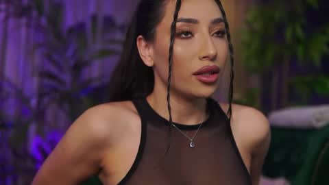 Gina online show from April 2026 07:43:01 PM