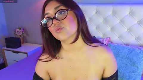 Chloe  online show from June 2026 12:58:02 PM