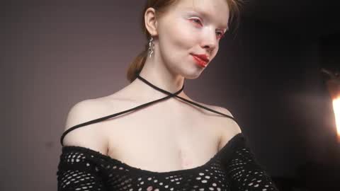 Snapshot of ginger_hugs chatting on March 2025 10:09:02 PM im expecting 350 thumbs up on my altar online show from March 2025 10:09:02 PM