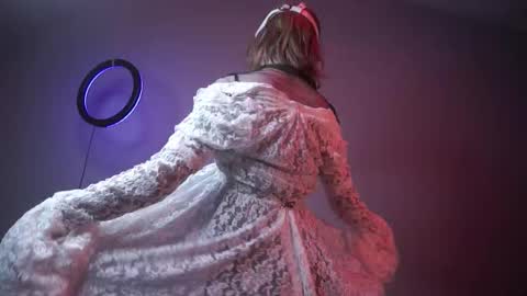 Snapshot of ginger_hugs chatting on October 2025 10:10:02 PM im expecting 350 thumbs up on my altar online show from October 2025 10:10:02 PM