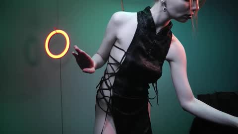 Snapshot of ginger_hugs chatting on November 2025 10:20:02 PM im expecting 350 thumbs up on my altar online show from November 2025 10:20:02 PM