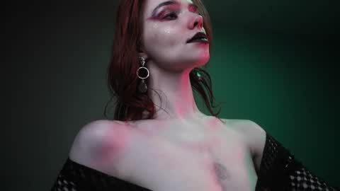 Snapshot of ginger_hugs chatting on April 2026 10:12:02 PM im expecting 350 thumbs up on my altar online show from April 2026 10:12:02 PM