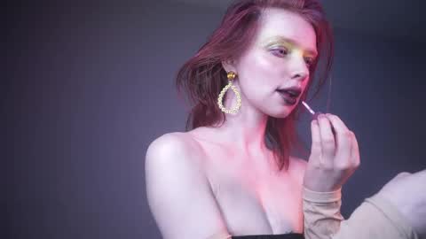 Snapshot of ginger_hugs chatting on May 2026 10:04:02 PM im expecting 350 thumbs up on my altar online show from May 2026 10:04:02 PM