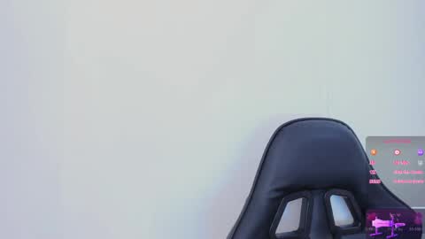 Snapshot of ginger_raize chatting on April 2026 02:09:02 AM Kloe online show from April 2026 02:09:02 AM