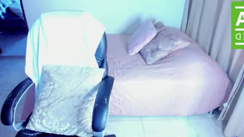  Diana   online show from January 2026 12:00:01 PM