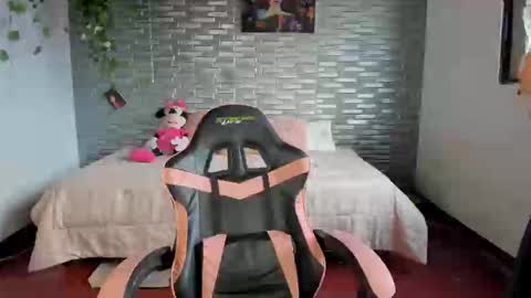 Snapshot of ginger_sweetty chatting on September 2025 10:42:02 PM Ginger online show from September 2025 10:42:02 PM