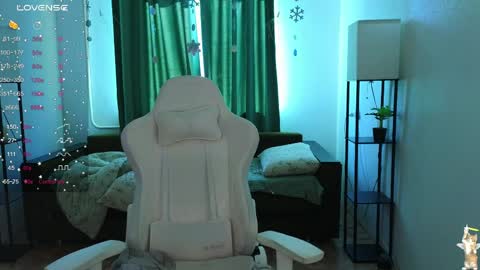 Snapshot of gingercute17 chatting on April 2026 05:05:01 AM gingercute17 online show from April 2026 05:05:01 AM