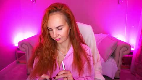 GinegerGazee online show from November 2025 07:29:02 AM