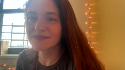 gingerlynx online show from November 2025 04:30:01 PM