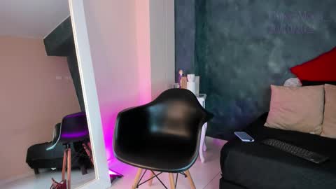 Ginger online show from October 2025 07:14:02 PM