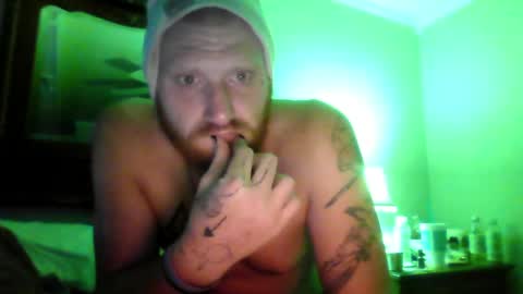 Snapshot of gingerslut1919 chatting on April 2026 02:48:02 AM Red online show from April 2026 02:48:02 AM