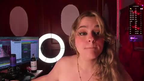 Snapshot of ginnagrace chatting on February 2025 07:30:02 PM Ginna online show from February 2025 07:30:02 PM