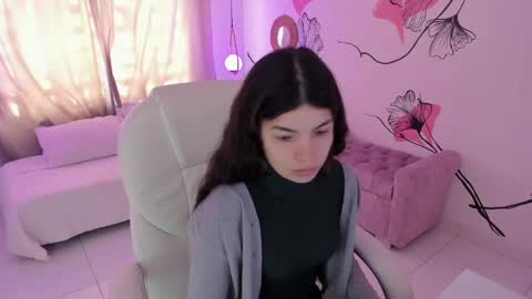 Snapshot of ginnywett chatting on April 2026 01:24:02 PM Kendall online show from April 2026 01:24:02 PM