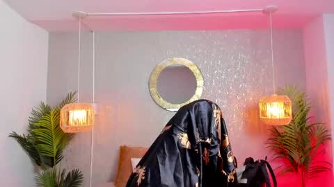 Gio Carangi online show from April 2026 02:33:01 AM