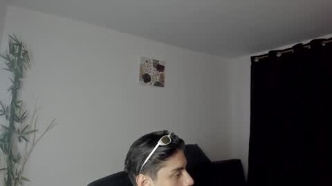 Snapshot of gio_russo chatting on December 2024 02:09:01 AM GioRusso online show from December 2024 02:09:01 AM