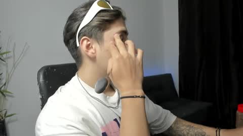 Snapshot of gio_russo chatting on December 2024 12:11:02 AM GioRusso online show from December 2024 12:11:02 AM